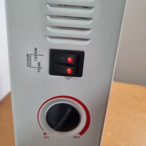 Estufa Convector Paravox Blanca y Negra 2000W - imagen 4