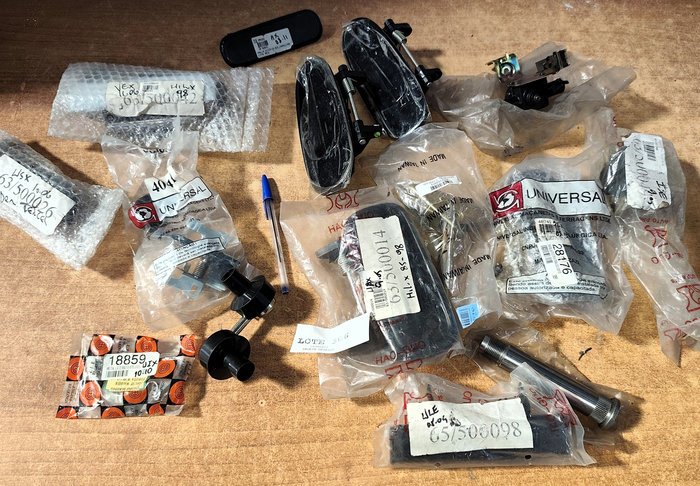 Item 16817 - Image 0