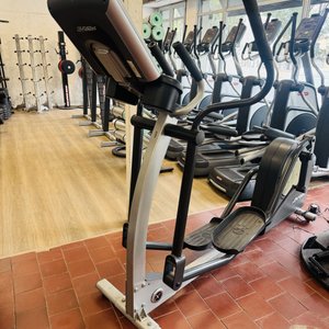Elíptica Life Fitness Profesional - imagen 2