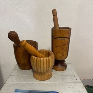 Lote siguiente: Lote de 3 Morteros de Madera