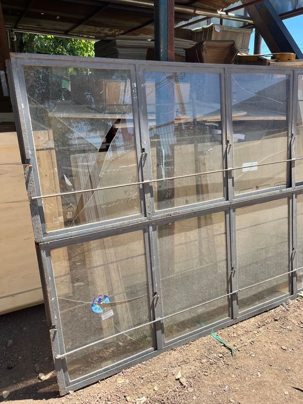 Item 854609 - Image 1