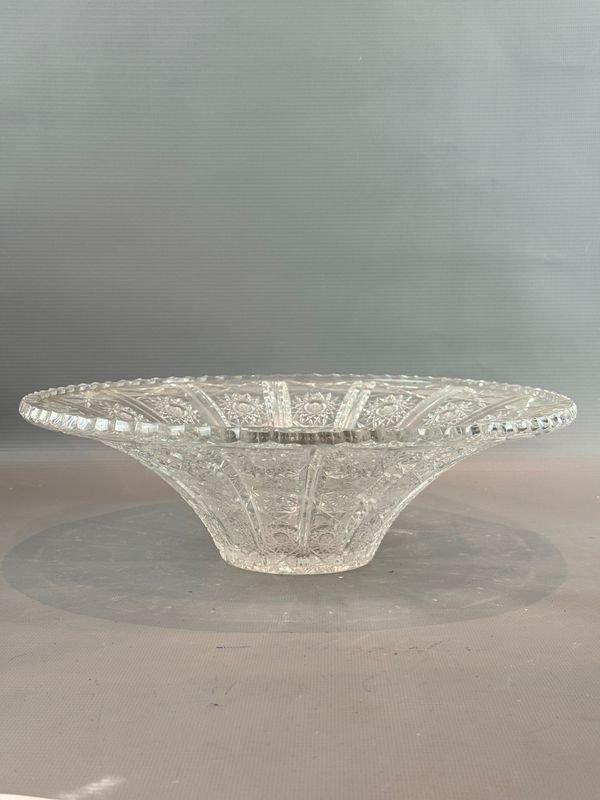 Gran Centro de Mesa en Cristal Tallado con Diseño Estrellado - 30 cm Diámetro
