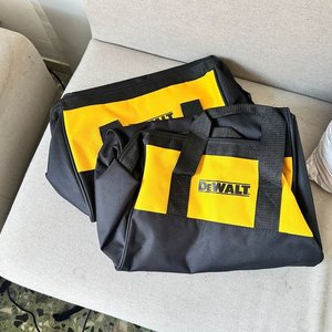 Lote anterior: Bolso DEWALT nuevo a estrenar (UNA UNIDAD)