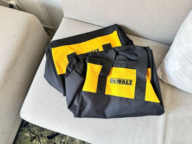 Bolso DEWALT nuevo a estrenar (UNA UNIDAD)