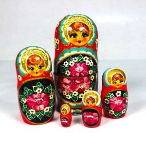 Set de Muñecas Rusas Matrioska Rojas con Flores - imagen 4