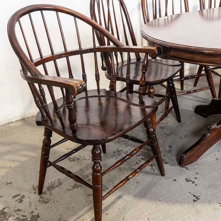 Mesa de comedor oval Windsor con sillas y butaca - imagen 2