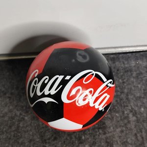 Lote siguiente: Lata Coca-Cola Forma Pelota Mundial Rusia 2018