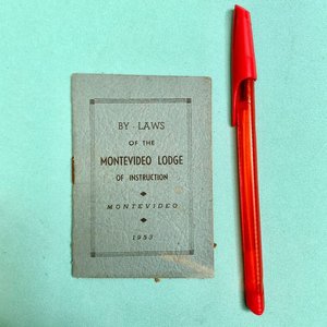 Lote anterior: Estatutos Masonería Logia de Instrucción Montevideo 1953