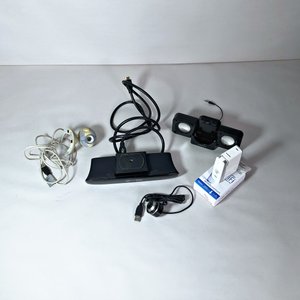 Lote de 5 piezas: Cámaras web, módem y reproductor - imagen 1