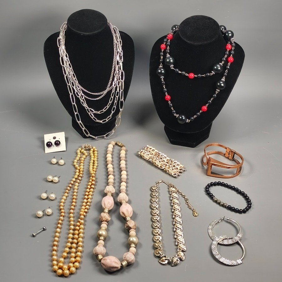 Item 16346 - Image 1