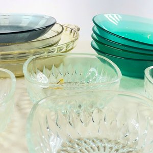 Conjunto de 11 Piezas de Vidrio: Fuente Circular, Platos de Postre y Compoteras - imagen 3