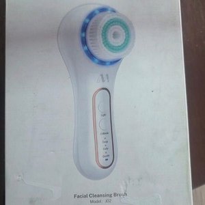 Lote siguiente: Cepillo Limpiador Facial Eléctrico Misiki Modelo J02