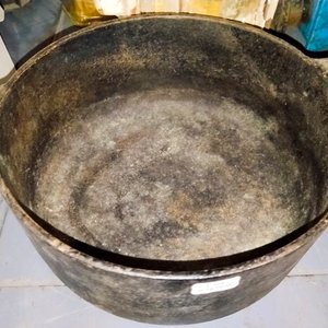 Olla de Hierro Fundido con Tapa - Diámetro 26 cm - imagen 3