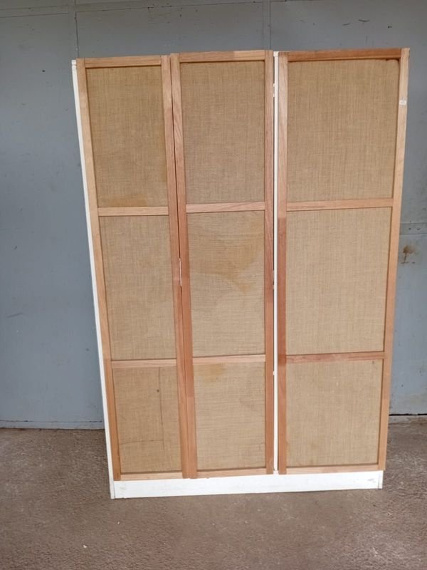 Ropero de Madera con 3 Puertas y Arpillera