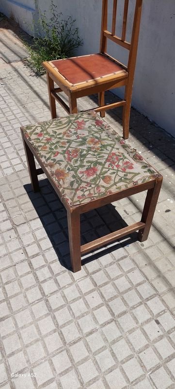 Silla y banqueta en madera, diseño antiguo - imagen 5