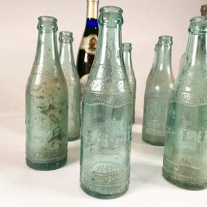 Lote de 10 piezas de vidrio: botellas antiguas, botellones y sifón - imagen 2