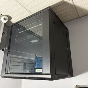 Gabinete de Red Destec con Patch Panel y Switch de 24 Puertos - imagen 9
