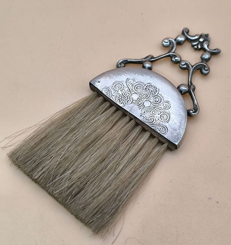 Escobilla de Tocador Vintage en Plata Labrada - imagen 1