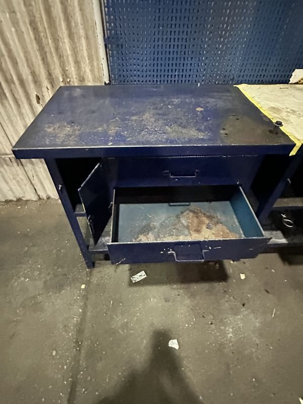 MESA DE TRABAJO DE HIERRO - imagen 7