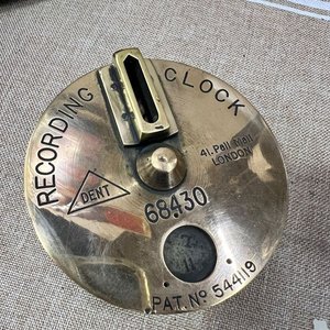 Par de Relojes de Registro Antiguos Detex Newman y Recording Clock - imagen 2