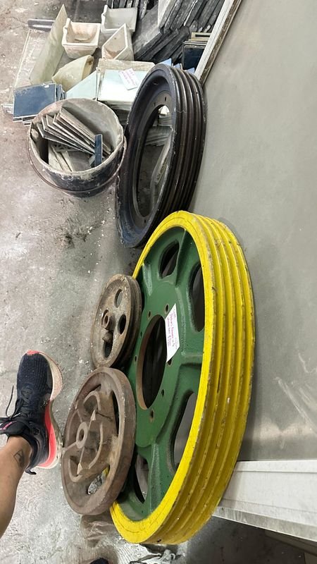 Poleas de hierro x 4 grandes - Accesorios para Vehículos - imagen 2
