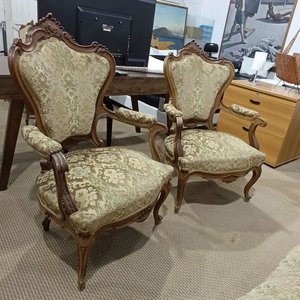 Par de Poltronas Luis XV Estilo Rococó en Madera Tallada y Tapizado Jacquard - imagen 7