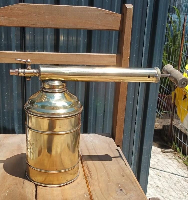 Lote siguiente: Sulfateadora bronce pulido sellada - Maquinaria