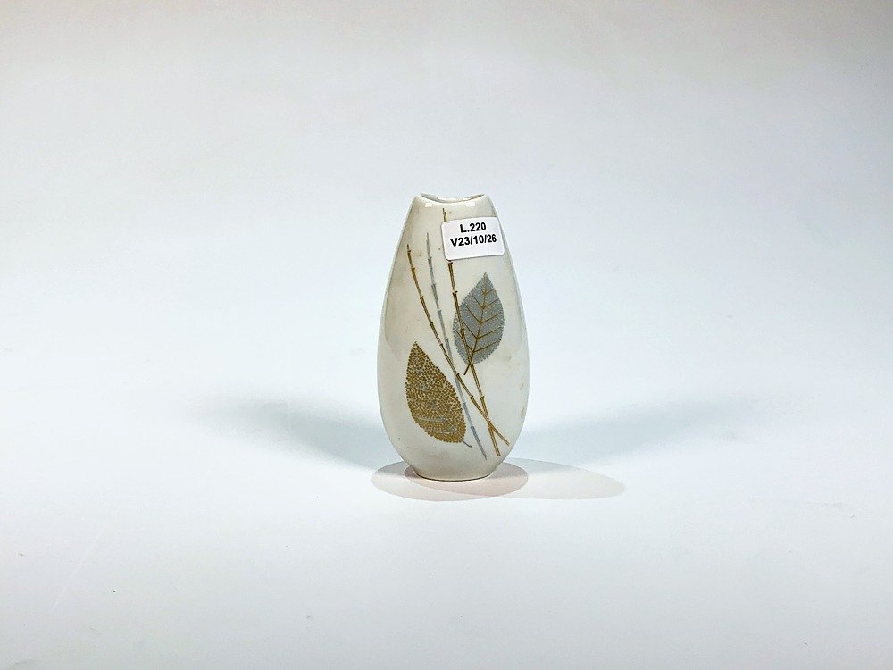Florero de Porcelana Bavaria Blanco con Hojas Doradas y Plateadas