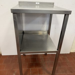 Lote siguiente: Mesada de Acero Inoxidable con Estante Inferior - 120x65x66 cm