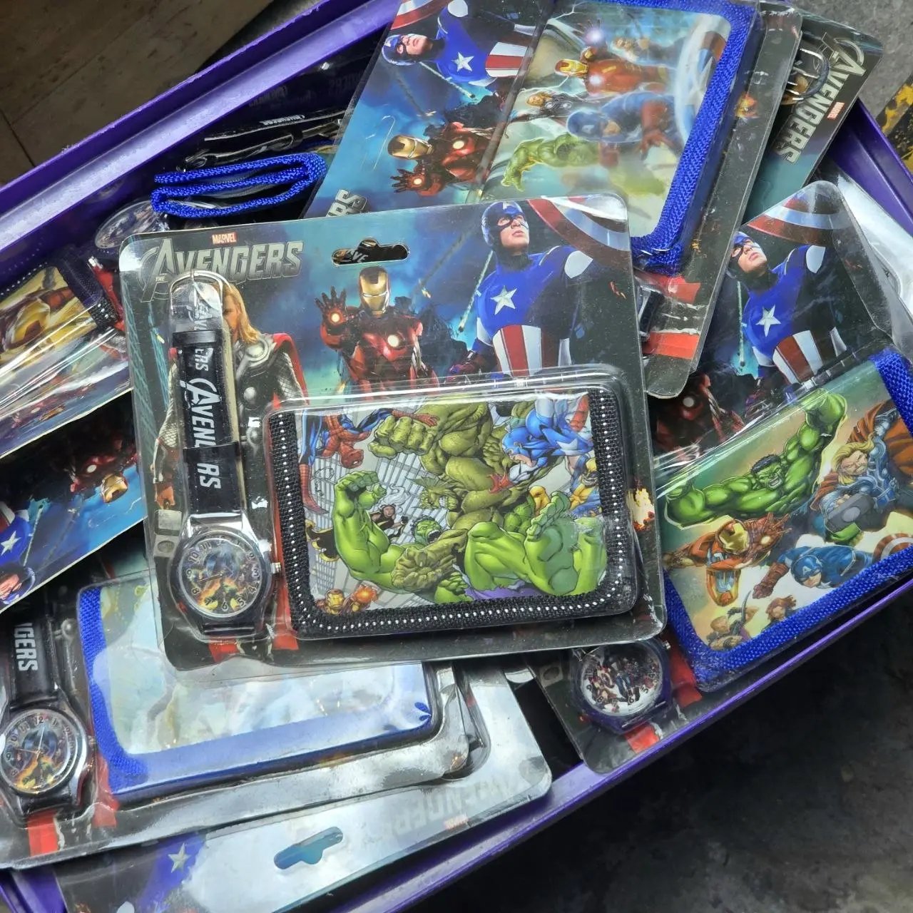 Lote siguiente: Juguetes Marvel Avengers para niños
