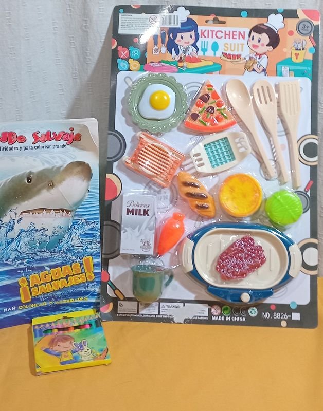 Lote siguiente: Juguetes para niños: cocina y colorear