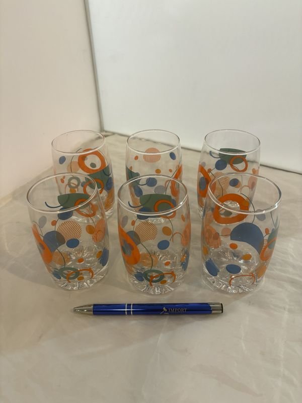 Lote anterior: 6 vasos con diseño colorido