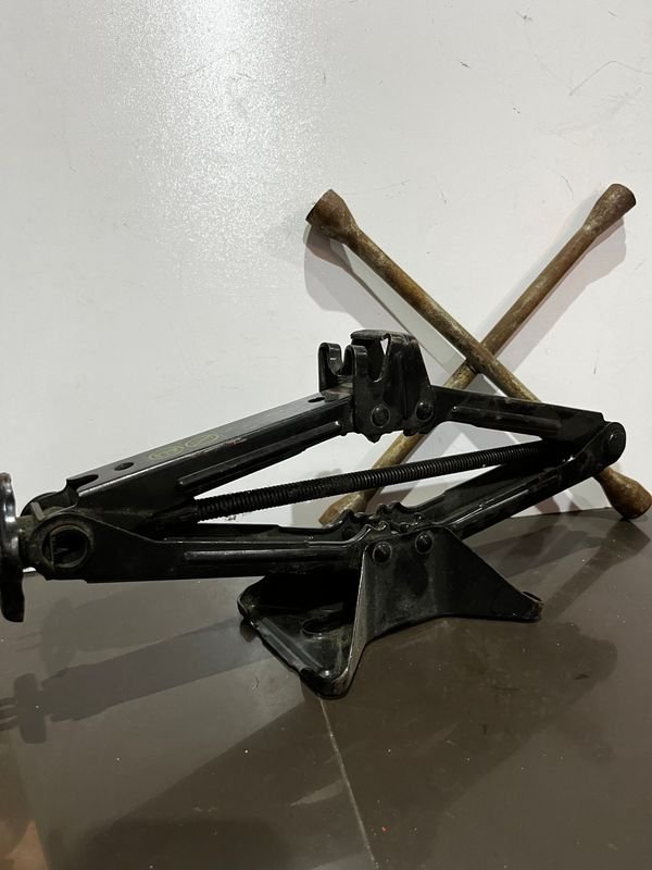 Item 873779 - Image 2