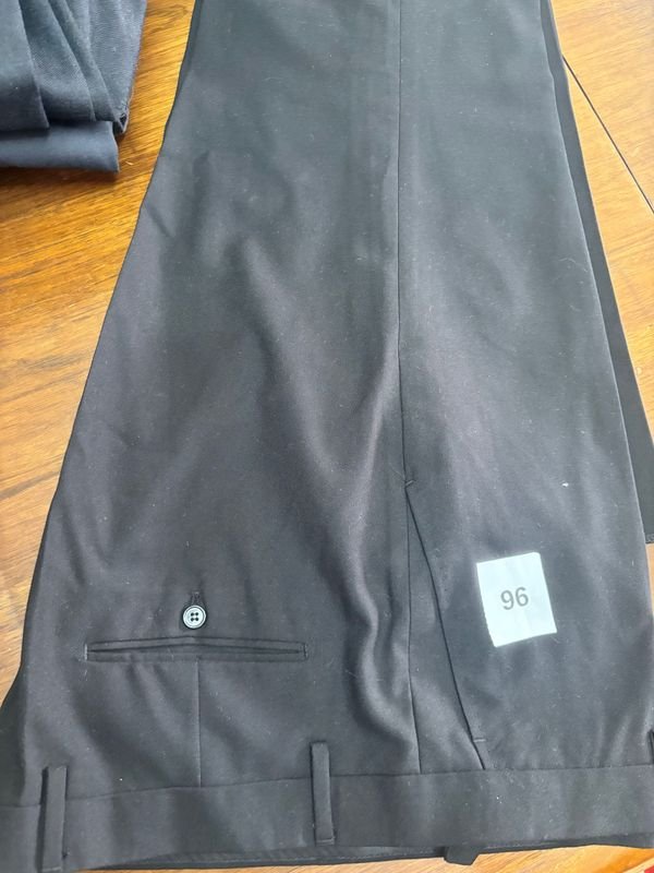 Pantalón de Vestir Negro Talle 58