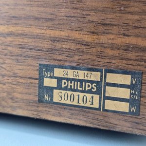 Equipo de Audio Philips: Radio y Tocadiscos Vintage con Parlantes - imagen 9