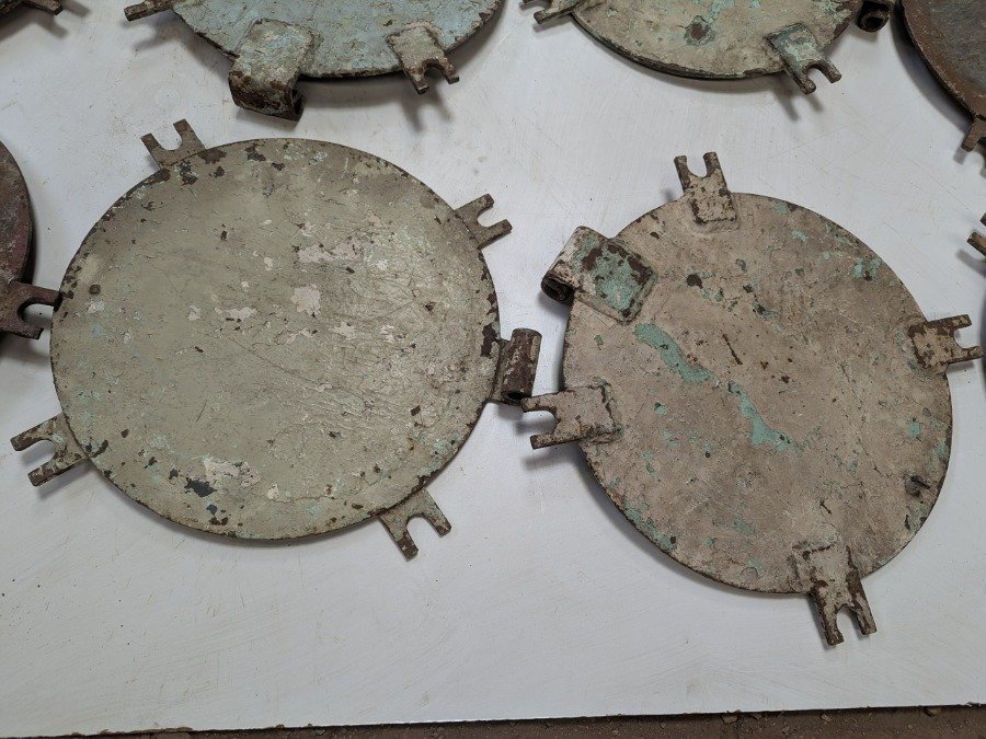 Lotes de tapas para ojo de buey en hierro - imagen 3