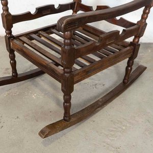 Sillón Mecedora Estilo Provenzal de Madera Oscura - imagen 3