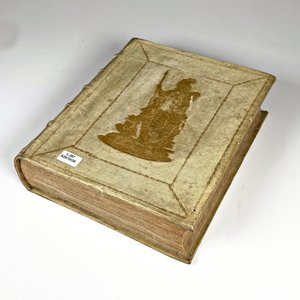 Libro Antiguo en Latín de 1780 con Grabado en Tapa - imagen 1