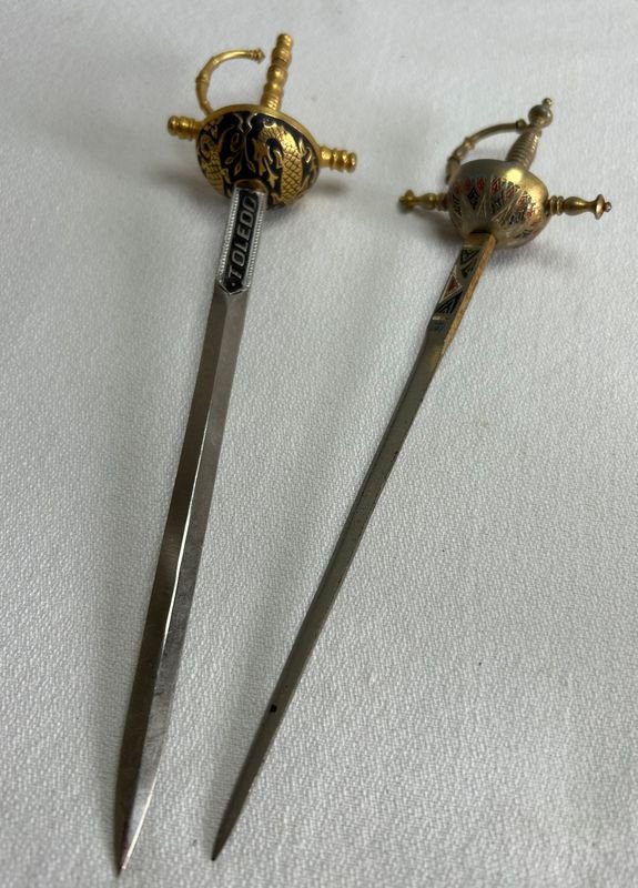 Dos Abrecartas Estilo Espada Española Antigua, Toledo
