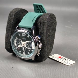 Lote siguiente: Reloj OFNS Malla Silicona Verde Cronógrafo Nuevo