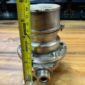 Antiguo Contador de Agua en Bronce Marca ASTER - imagen 5