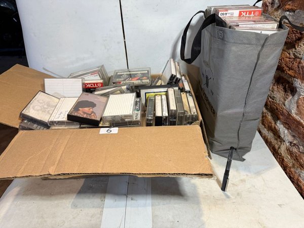 Colección de cintas de cassette en buen estado - imagen 3