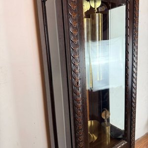Reloj de Pie Estilo Renacimiento en Nogal Tallado con Máquina Gustav Becker - imagen 12