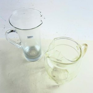 Dos Jarras de Vidrio Transparente, 24 y 26 cm - imagen 2