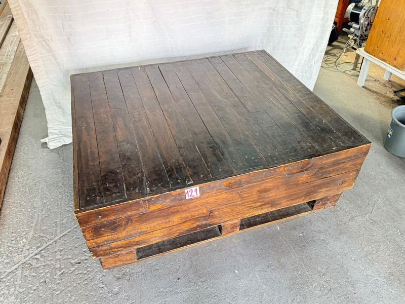 MESA RUSTICA DE MADERA EN BUEN ESTADO - imagen 3