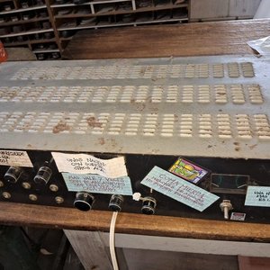 Lote siguiente: Amplificador de Audio Vintage