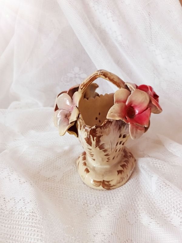 Cesta de flores de cerámica vintage, adorno floral esmaltado - imagen 2