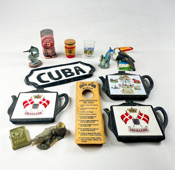 Lote anterior: Colección de figuras y cartel en buen estado