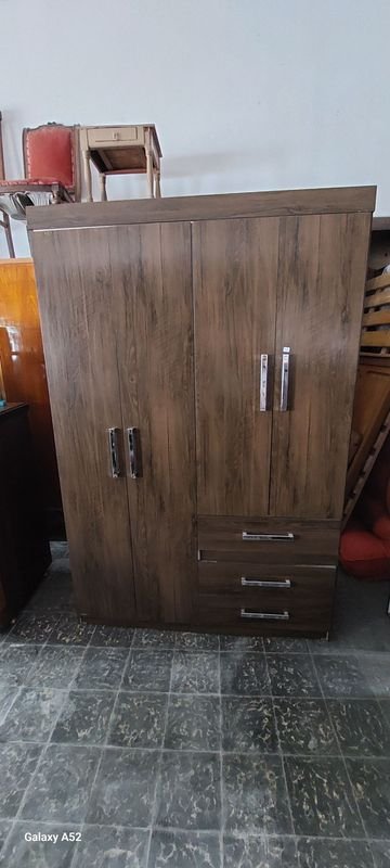 Ropero en buen estado, muebles antiguos - imagen 5