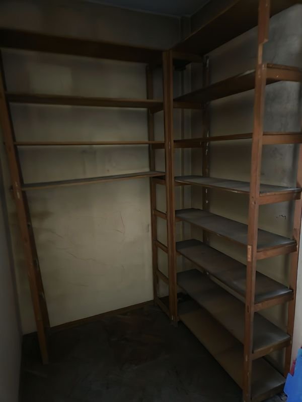 Estantería de madera para almacenamiento - imagen 1